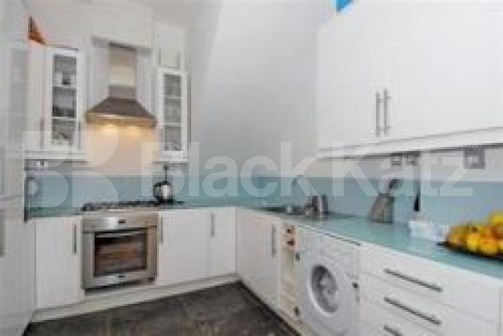 			2 Bedroom, 1 bath, 1 reception Apartment			 Leander Road, Brixton
